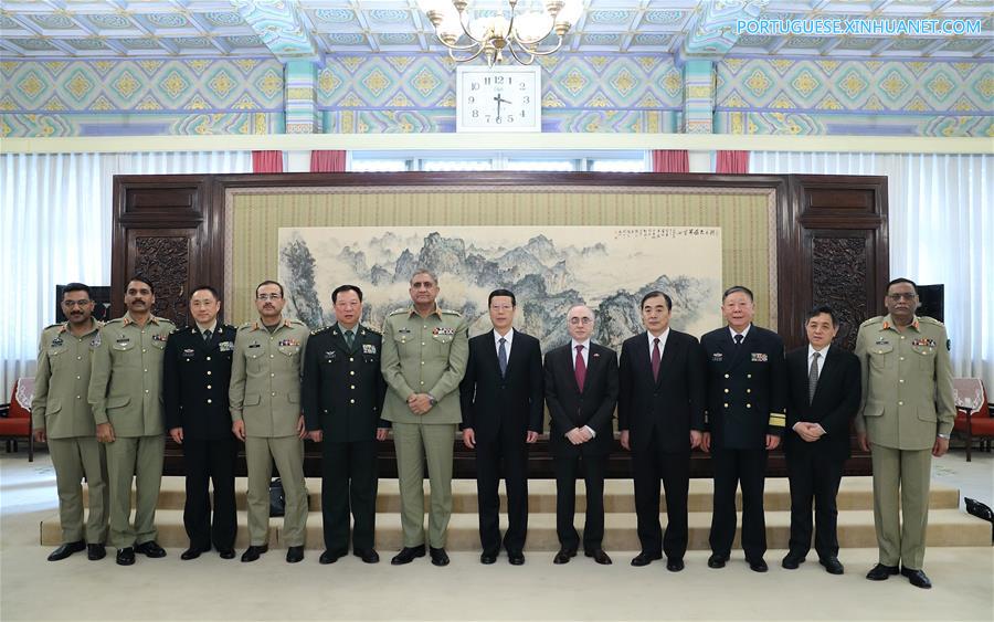 China e Paquist?o prometem impulsionar constru??o de corredor econ?mico