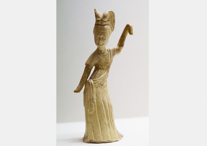 Estatuetas de ceramica revivem vida de mulheres chinesas na antiguidade