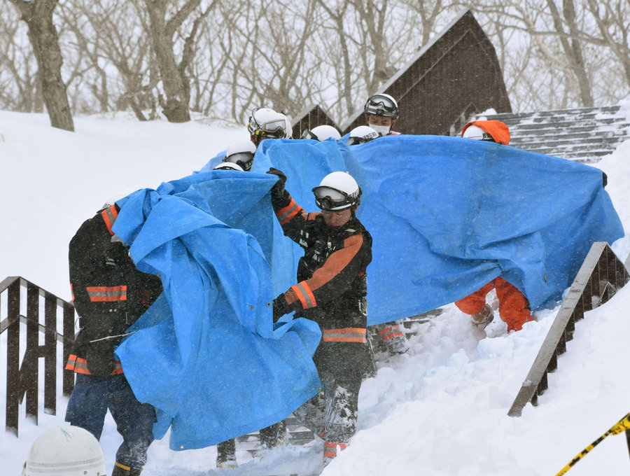 Avalanche no Jap?o deixa 8 mortos e 40 feridos