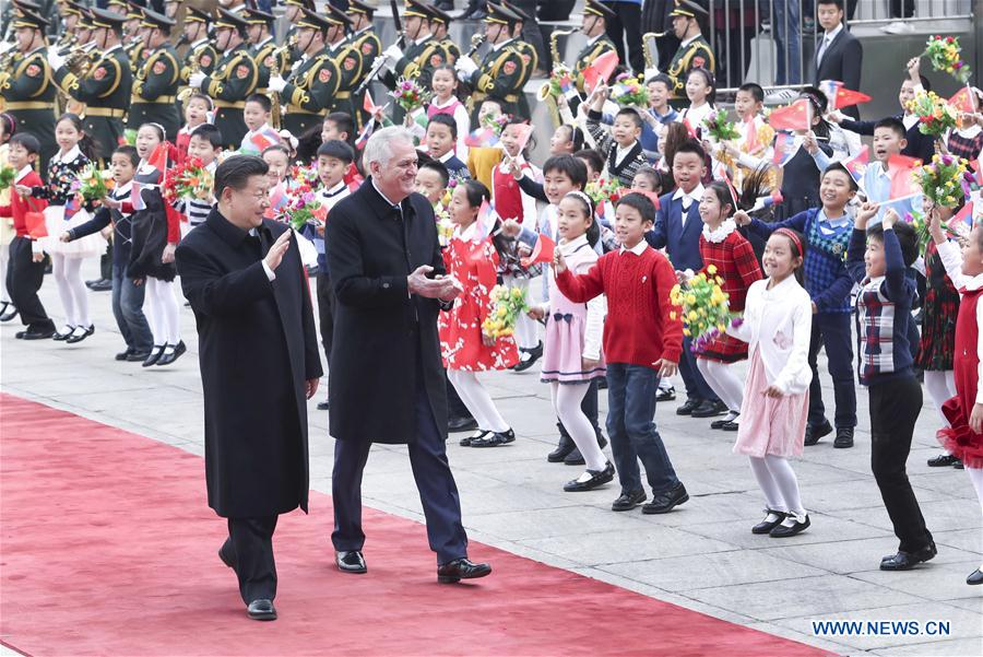 China e Sérvia comprometem-se a incrementar coopera??o e solidificar la?os de amizade
