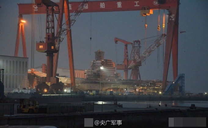 Primeiro porta-avi?es chinês de fabrico doméstico será lan?ado ao mar este mês