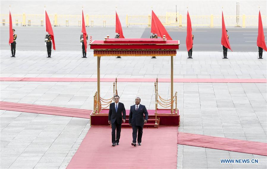 China-S?o Tomé e Príncipe: Li Keqiang discute com Patrice Trovoada futuro da coopera??o bilateral