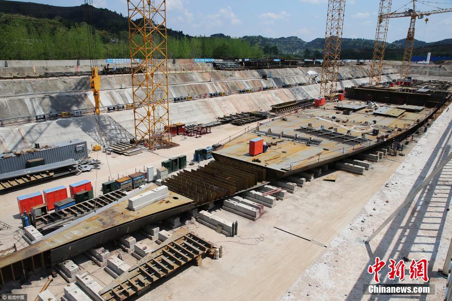 China constrói réplica do Titanic em escala real