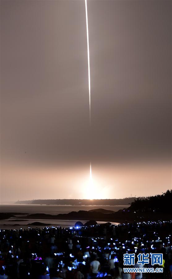 China lan?a com sucesso o seu primeiro cargueiro espacial 