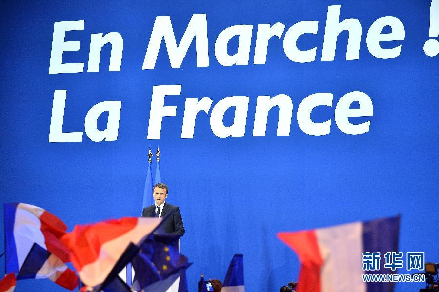 Macron e Le Pen lideram a primeira ronda das elei??es presidenciais da Fran?a