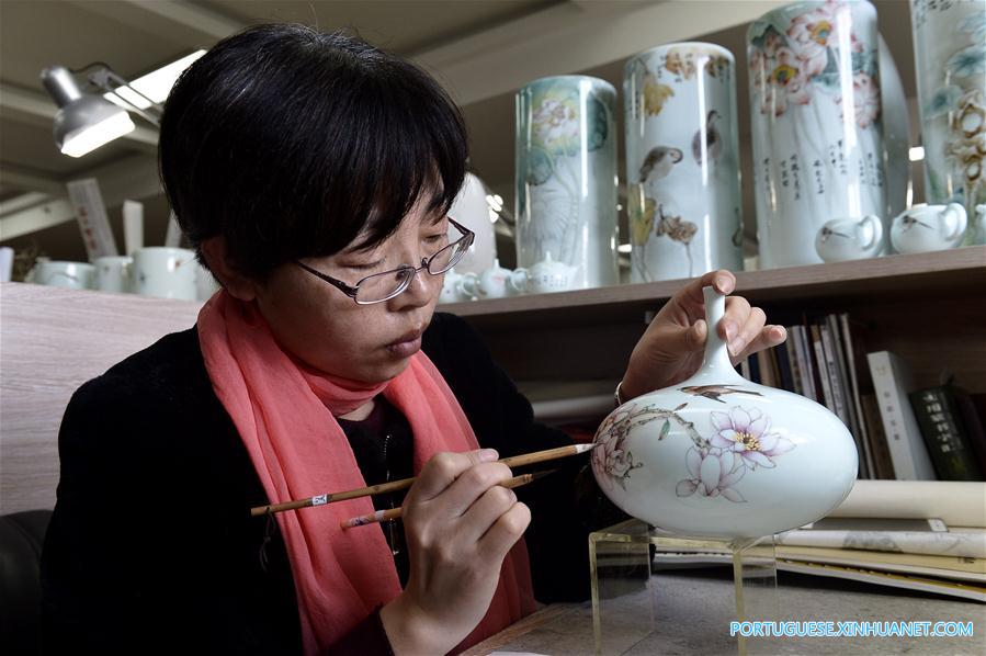 Cidade chinesa de Zibo é conhecida por produ??o e exporta??o de produtos ceramicos