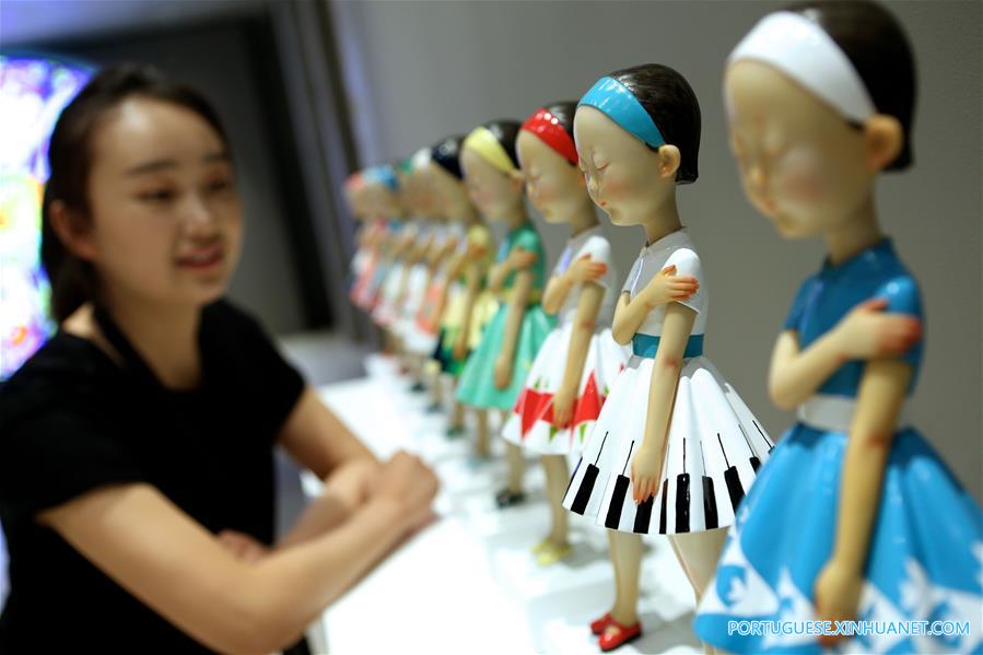 Exposi??o de arte sobre o espírito das mulheres em Beijing