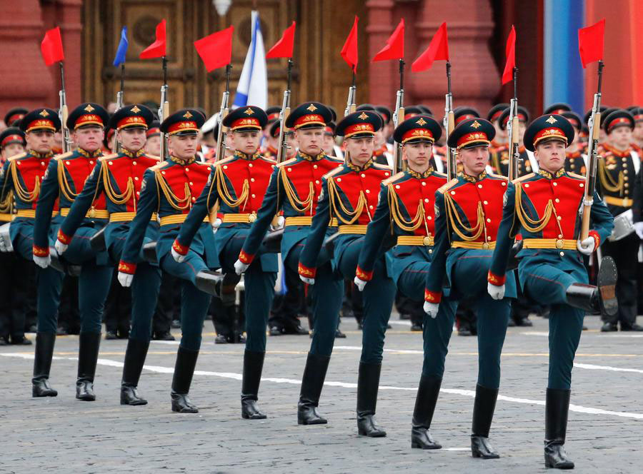 Rússia realiza parada em celebra??o do Dia da Vitória