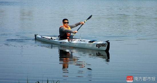 Cidad?o de Zhuhai prepara viagem de canoa ao longo da costa chinesa