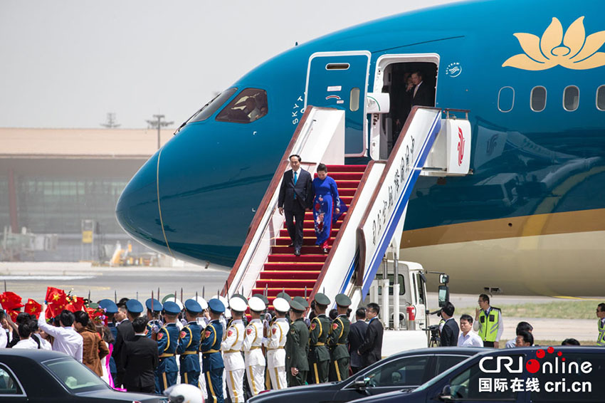Presidente do Vietn? aterra em Beijing para participar no Fórum do Cintur?o e Rota