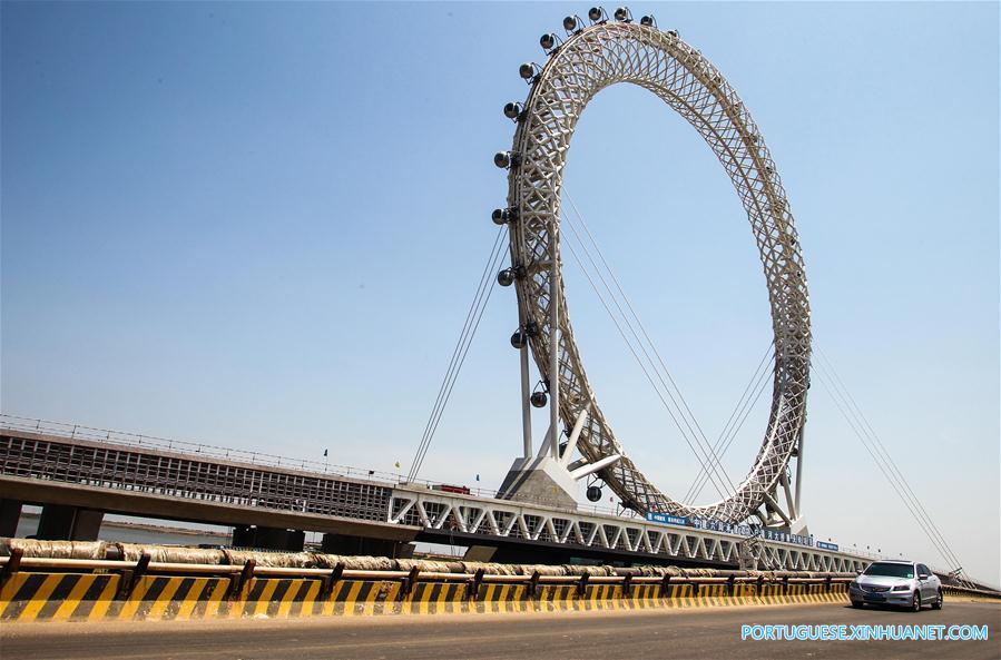 Em imagens: Roda-gigante no leste da China