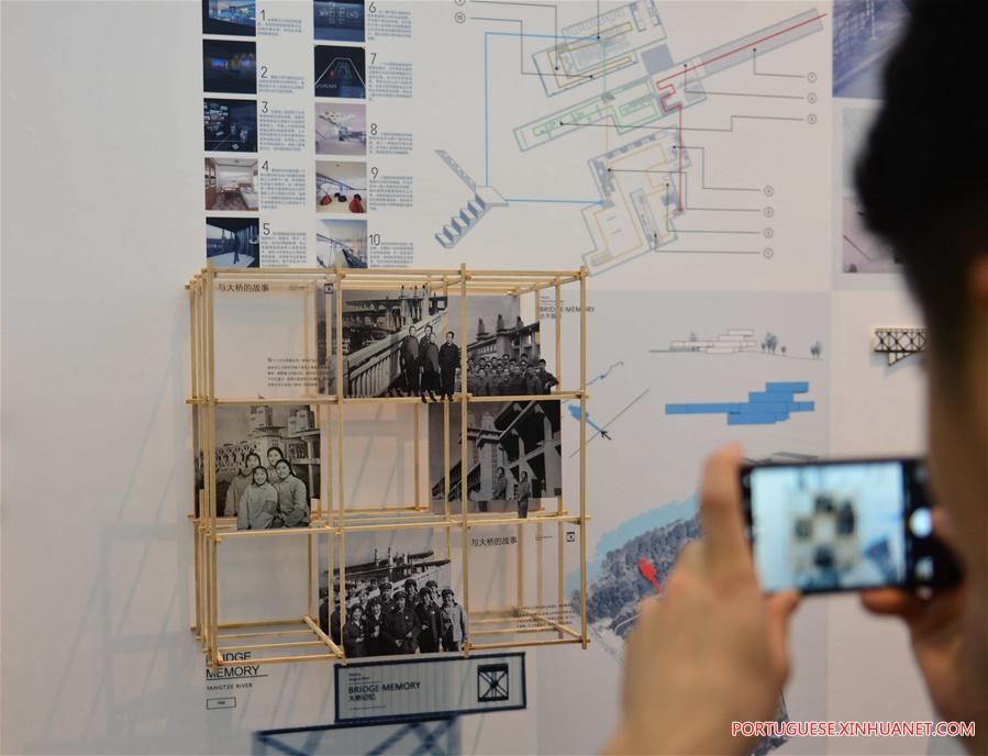 Exposi??o de obras de arte em Nanjing no leste da China