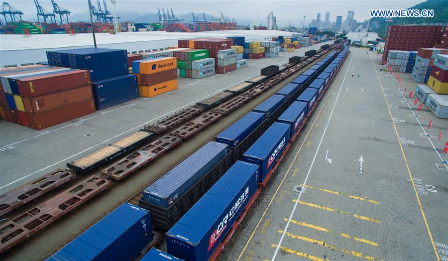 Nova rota sino-europeia de trens de mercadorias com partida em Shenzhen entra em opera??o