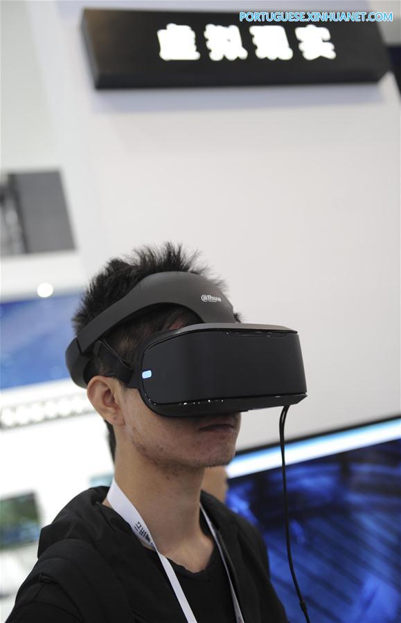 Exposi??o Internacional de Big Data Internacional da China 2017 é realizada em Guiyang