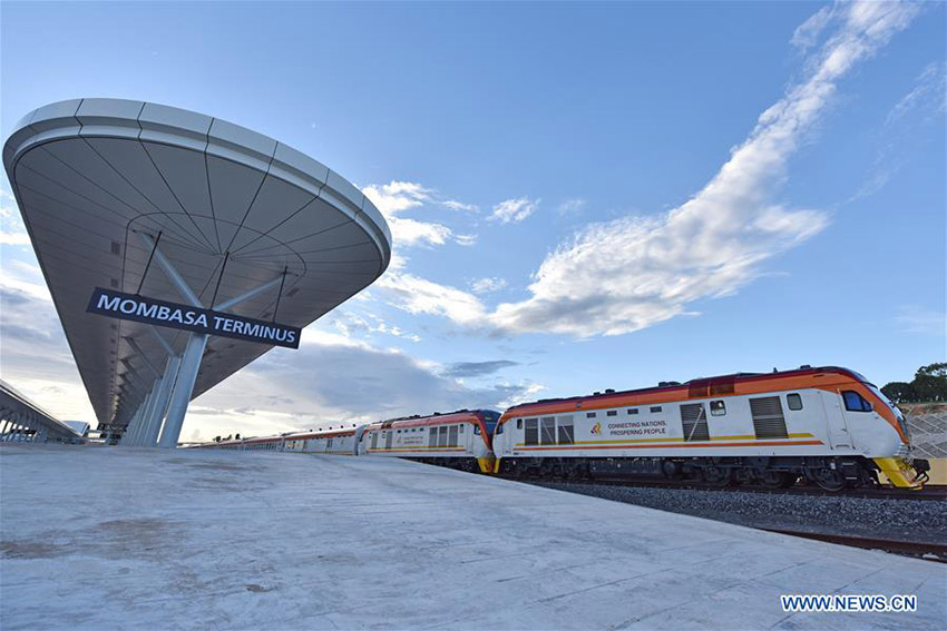 Ferrovia construída pela China promove moderniza??o do Quênia