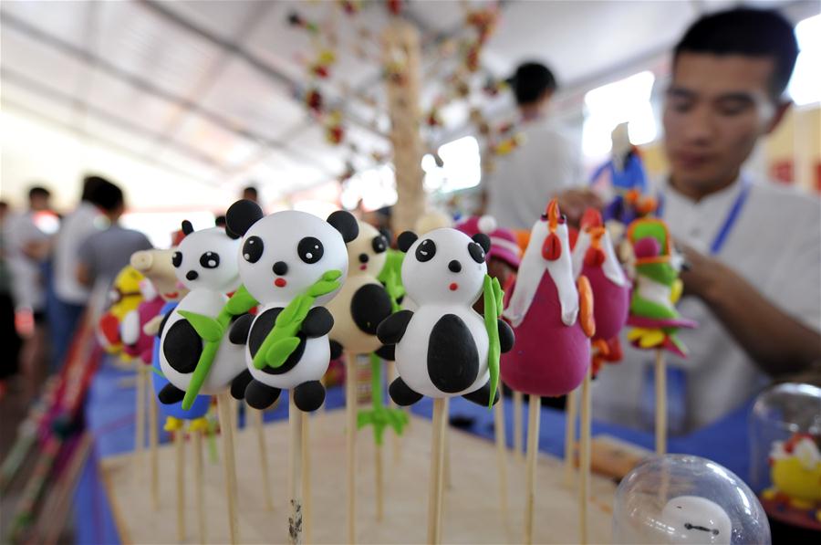 Exposi??o de patrim?nios culturais imateriais em Linyi no leste da China