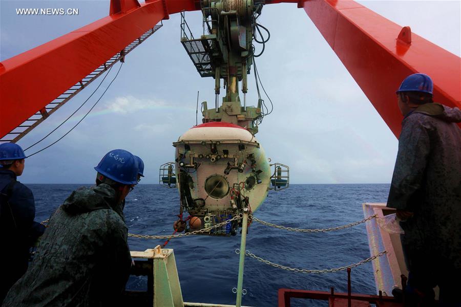 Submarino chinês Jiaolong completa 2o mergulho na Fossa de Yap