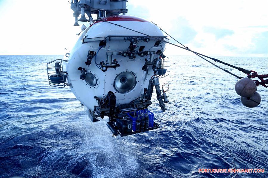 Submersível tripulado da China Jiaolong completa seu 151o mergulho