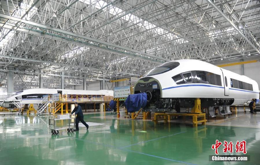 Equipamentos ferroviários chineses tornam-se “cart?o-de-visita” da China
