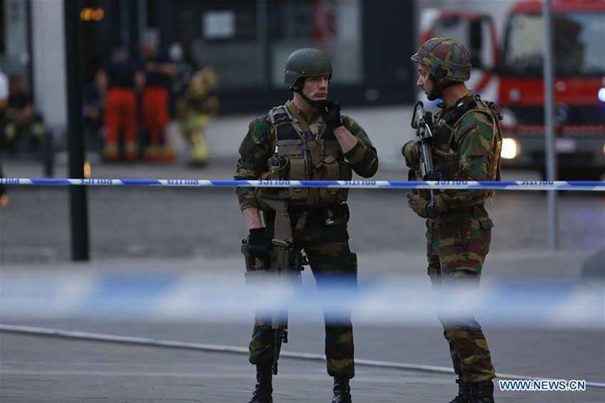 Esta??o central de Bruxelas evacuada após explos?o
