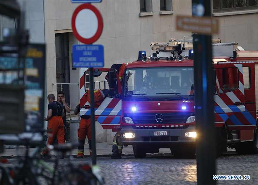 Esta??o central de Bruxelas evacuada após explos?o