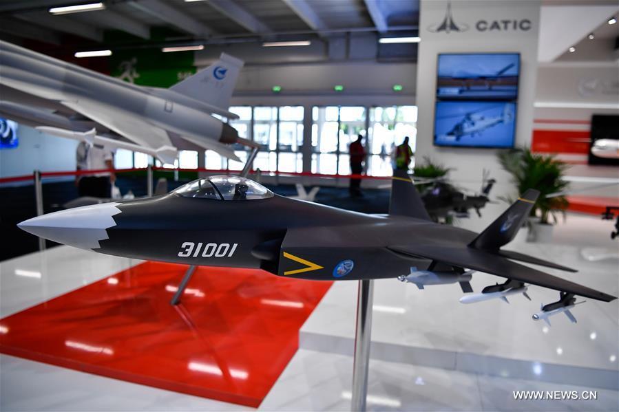 Fabricantes chineses apresentam seus produtos no Show Aéreo de Paris