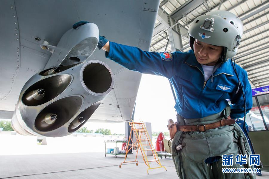 Ca?a J-10B participará dos Jogos Mundiais Militares 2017