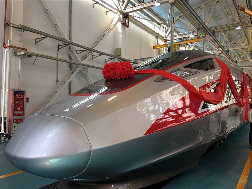 China: Novos trens-bala entram em circula??o entre Beijing e Shanghai