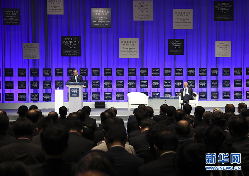 Li Keqiang: China comprometida com globaliza??o econ?mica e livre comércio