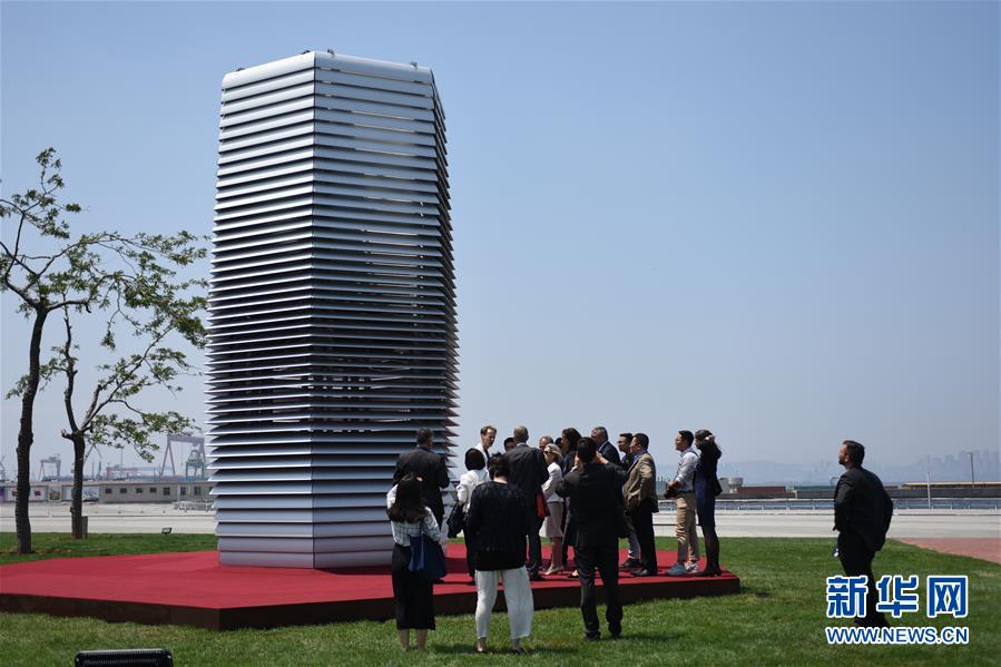 “Tecnologia do futuro” exibida durante o Fórum Davos de Ver?o em Dalian