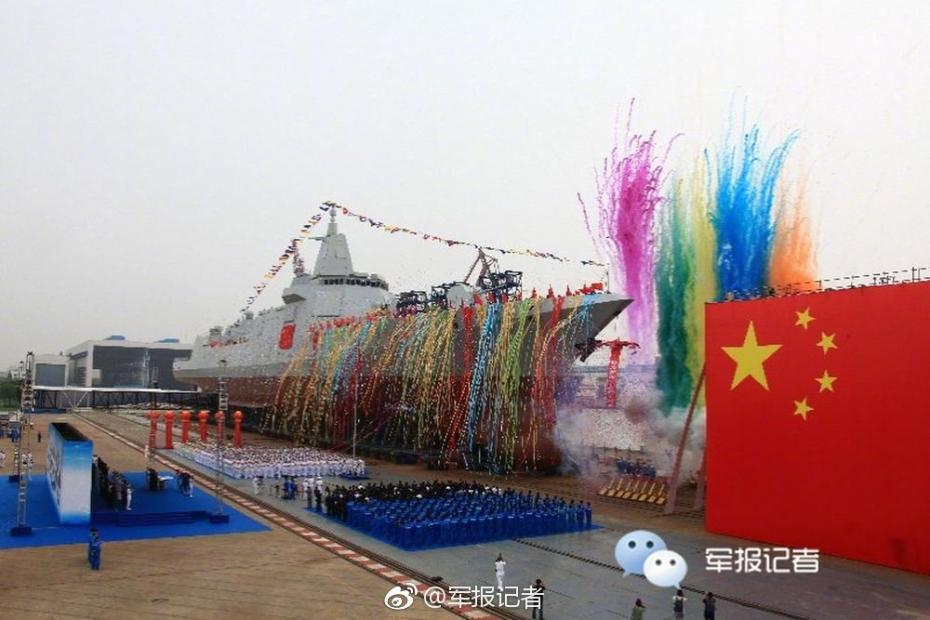 China lan?a à água primeiro contratorpedeiro de 10 mil toneladas