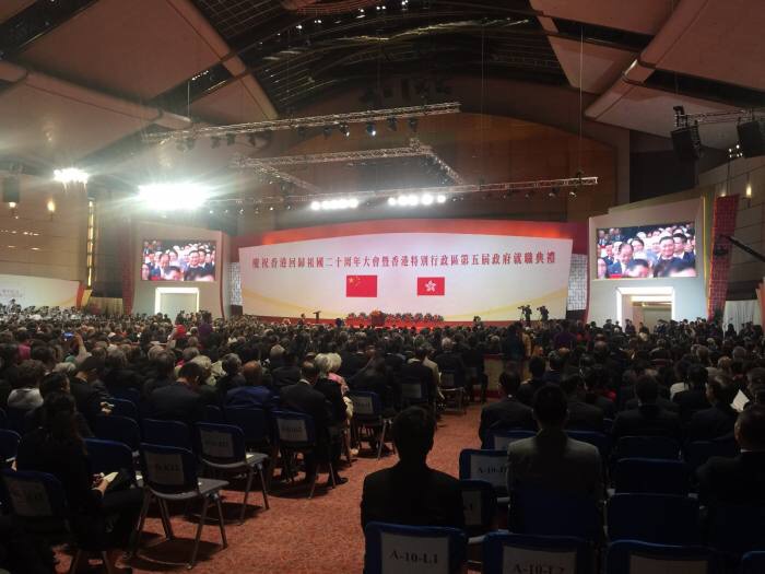 Xi Jinping estabelece “l(fā)inha vermelha” para as rela??es entre parte continental e Hong Kong