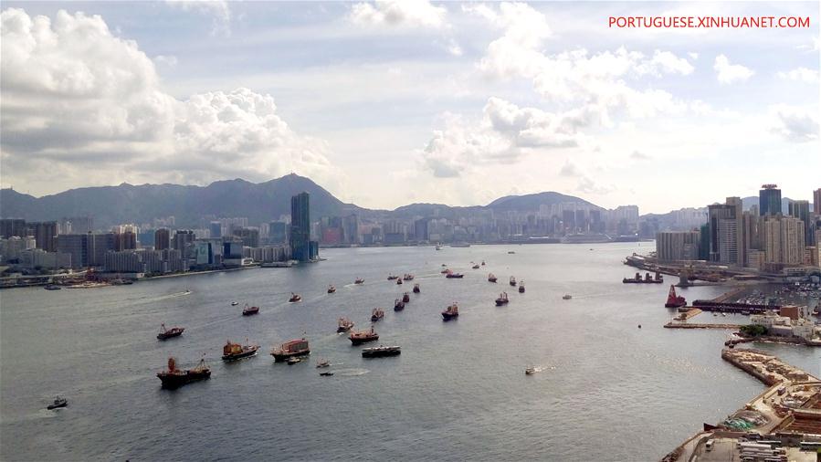 Desfile de barcos pesqueiros celebra 20o aniversário da RAEHK