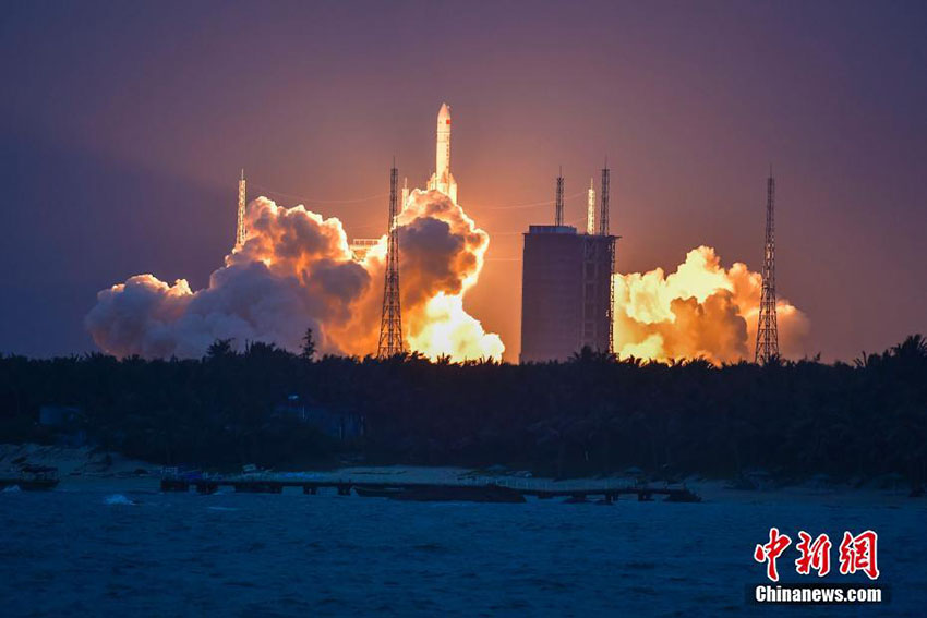 Longa Marcha-5: Falha Lan?amento de foguete chinês para colocar satélite em órbita