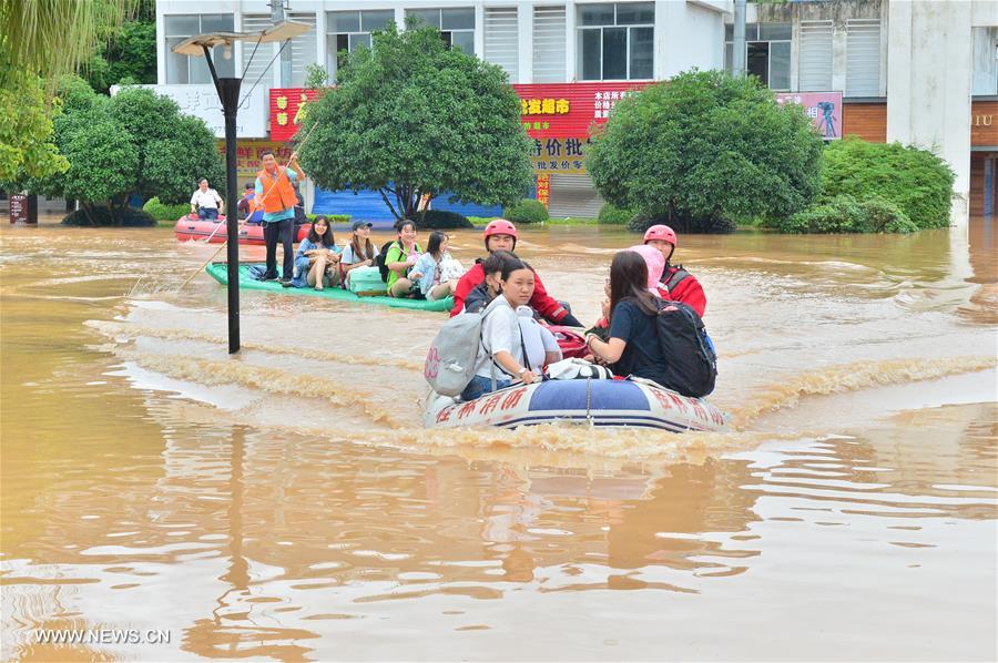 Inunda??es em Guangxi deixam 16 mortos e levam à evacua??o de 94 mil pessoas