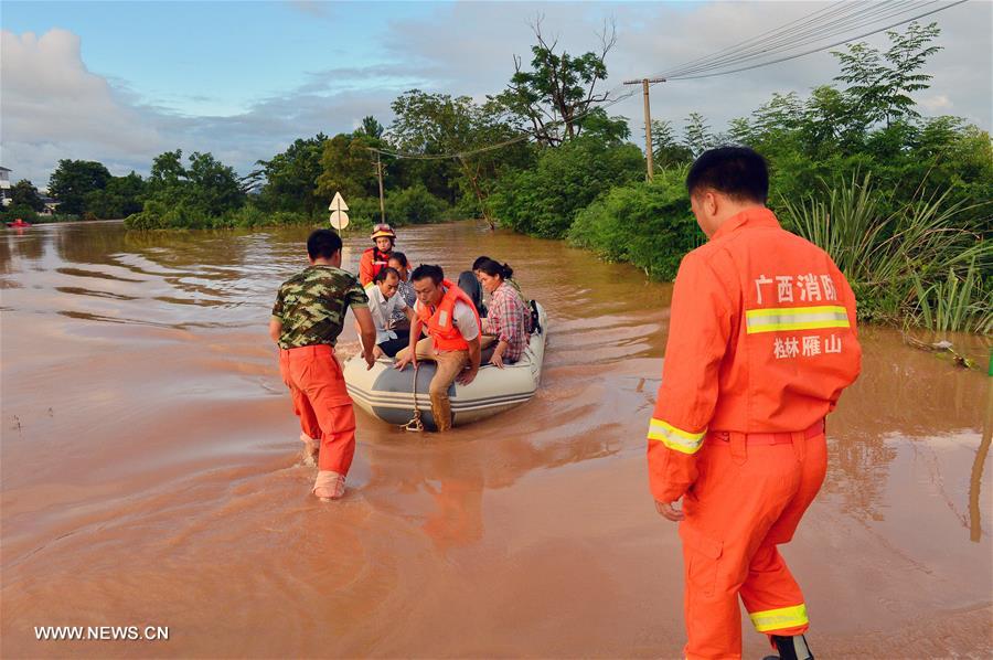 Inunda??es em Guangxi deixam 16 mortos e levam à evacua??o de 94 mil pessoas 