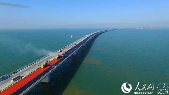 Concluída sec??o principal da Ponte Zhuhai-Hong Kong-Macau