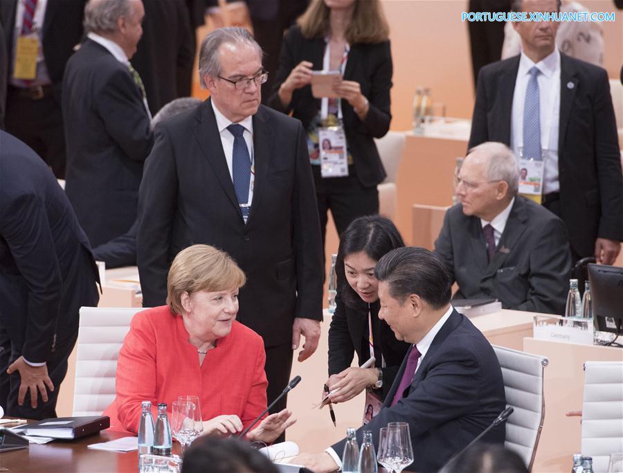 Xi pede ao G20 que defenda economia mundial aberta e fomente novos motores de crescimento