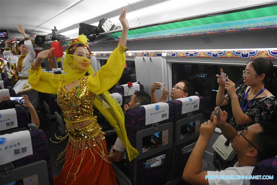 Nova ferrovia de alta velocidade ligando Baoji e Lanzhou inicia opera??o