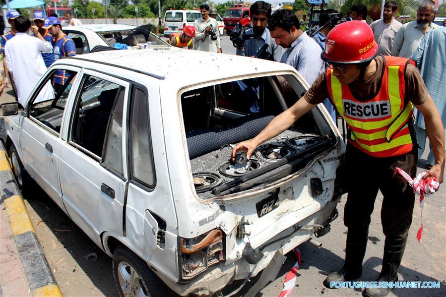 Dois agentes de seguran?a s?o mortos em atentados suicidas no noroeste do Paquist?o