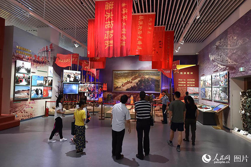 Exposi??o comemorativa do 90o aniversário do Exército de Liberta??o Popular é realizada em Beijing
