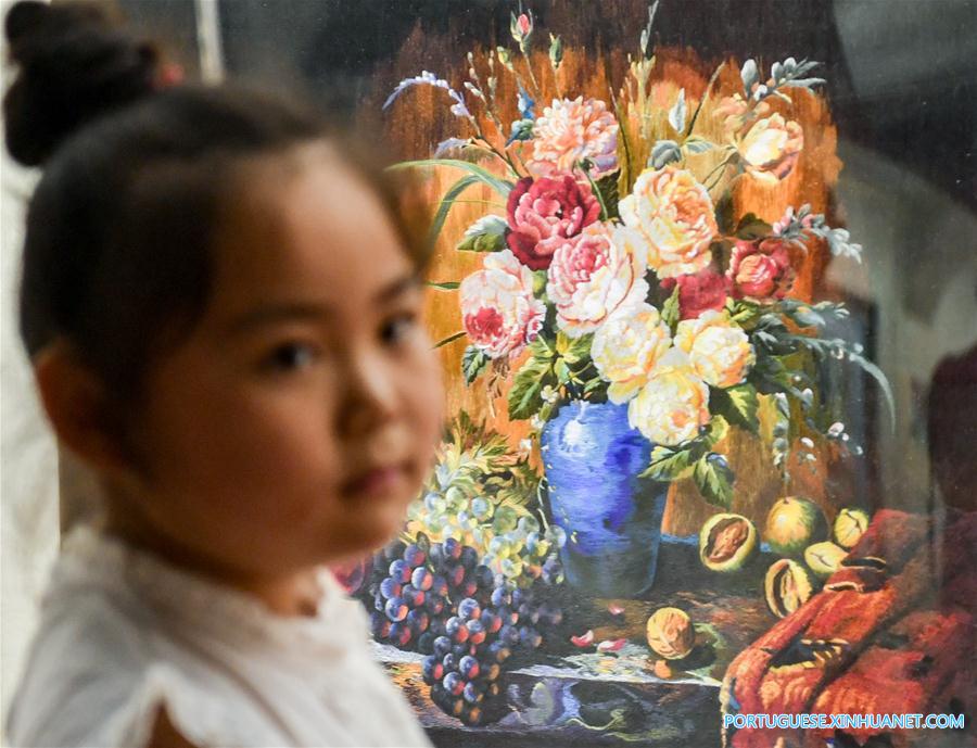 Exposi??o do bordado Bohai Mohe em Harbin, no nordeste da China