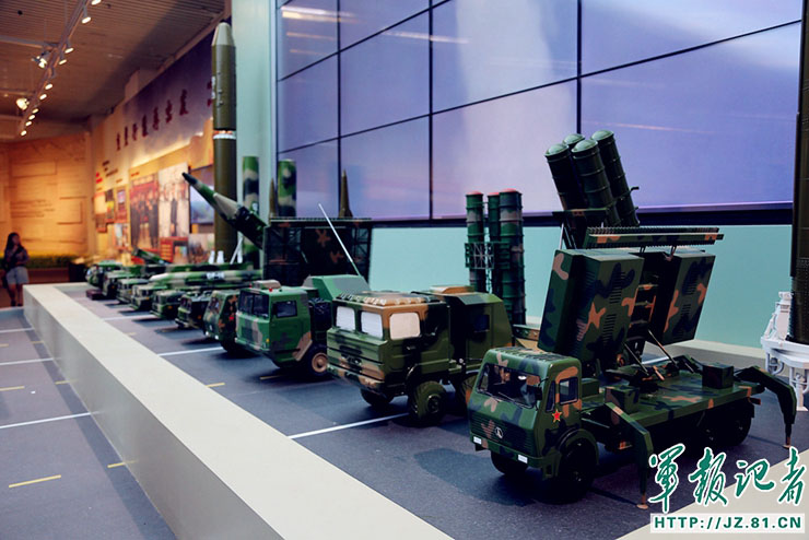 Museu Militar da China exibe equipamentos militares avan?ados