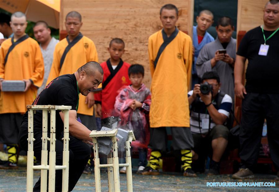Templo Shaolin realiza competi??o de artes marciais