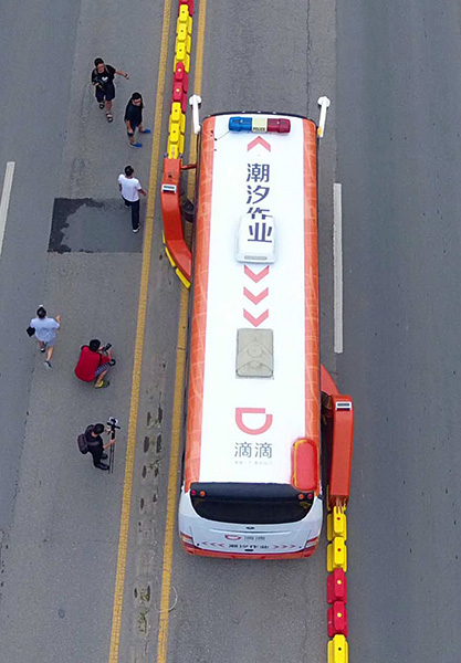 “Caminh?o Zíper” produzido na China pode aliviar transito