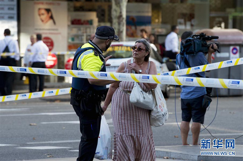 13 Mortes confirmadas em ataque terrorista em Barcelona, turista de Hong-Kong sofre ferimentos ligeiros