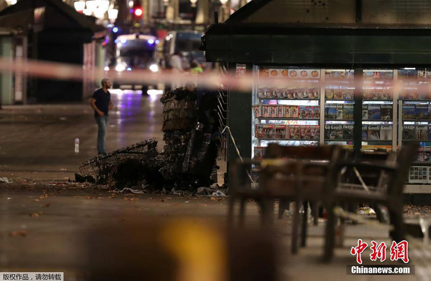 13 Mortes confirmadas em ataque terrorista em Barcelona, turista de Hong-Kong sofre ferimentos ligeiros