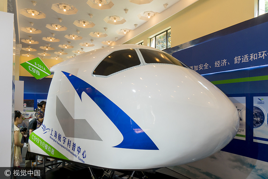 Simulador de v?o C919 estreia em exposi??o de Shanghai