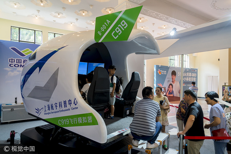 Simulador de v?o C919 estreia em exposi??o de Shanghai