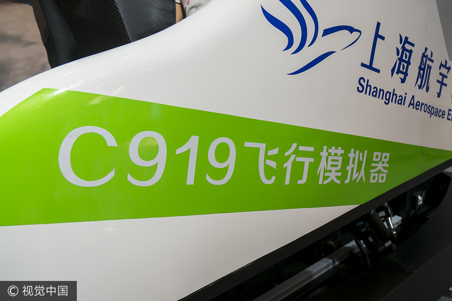 Simulador de v?o C919 estreia em exposi??o de Shanghai